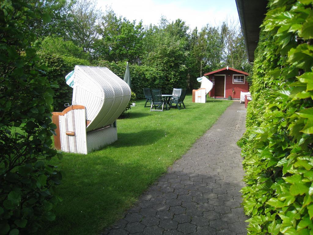 Ferienwohnung Haus am Deich Utersum Exterior foto
